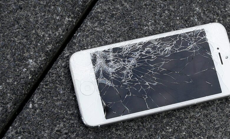 I Cracked my iPhone screen. What should I do next? - Ez Postings