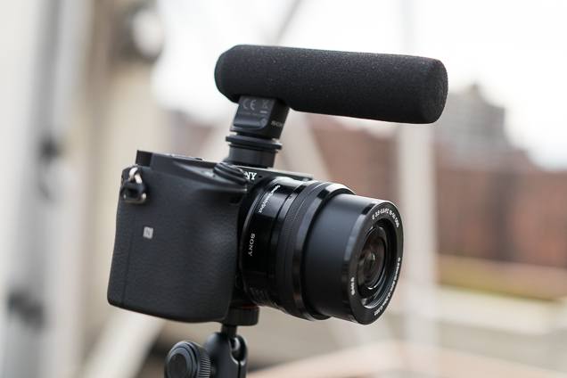Best Cameras For VloggingBest Cameras For Vlogging - Ez Postings