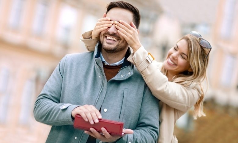 Some amazing ways to surprise your husband on this International Men’s Day