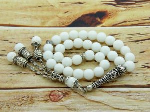 This is white 10-mm islamic tasbih